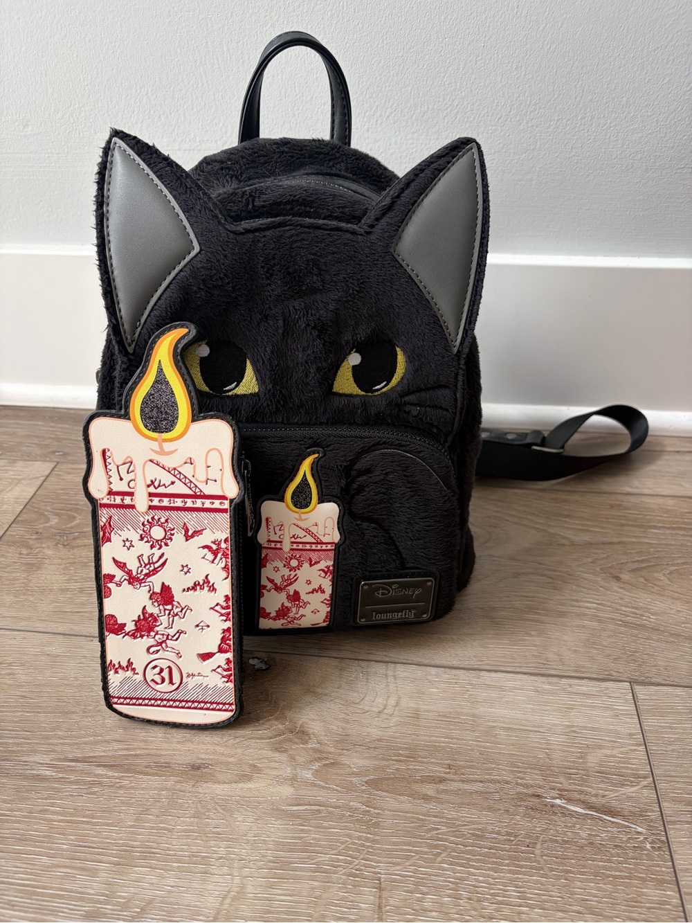 Disney Hocus Pocus Binx Loungefly Mini Backpack & candle cardholder (Read)